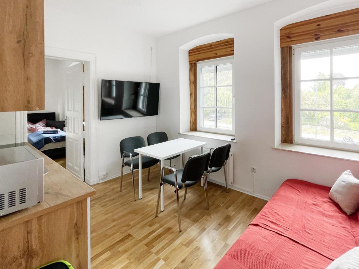 Schwanenburg Apartments Kolonie Rontgental エクステリア 写真