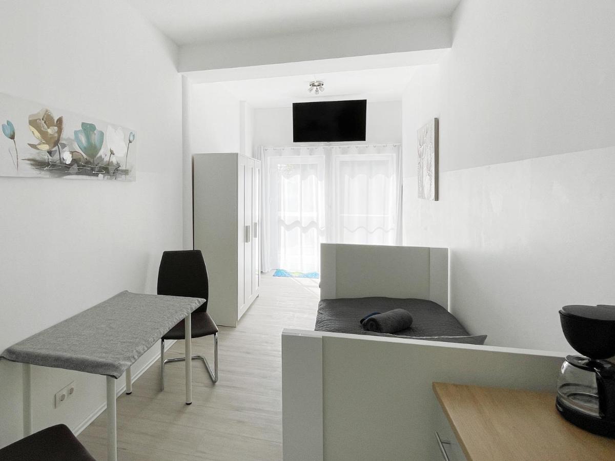 Schwanenburg Apartments Kolonie Rontgental エクステリア 写真