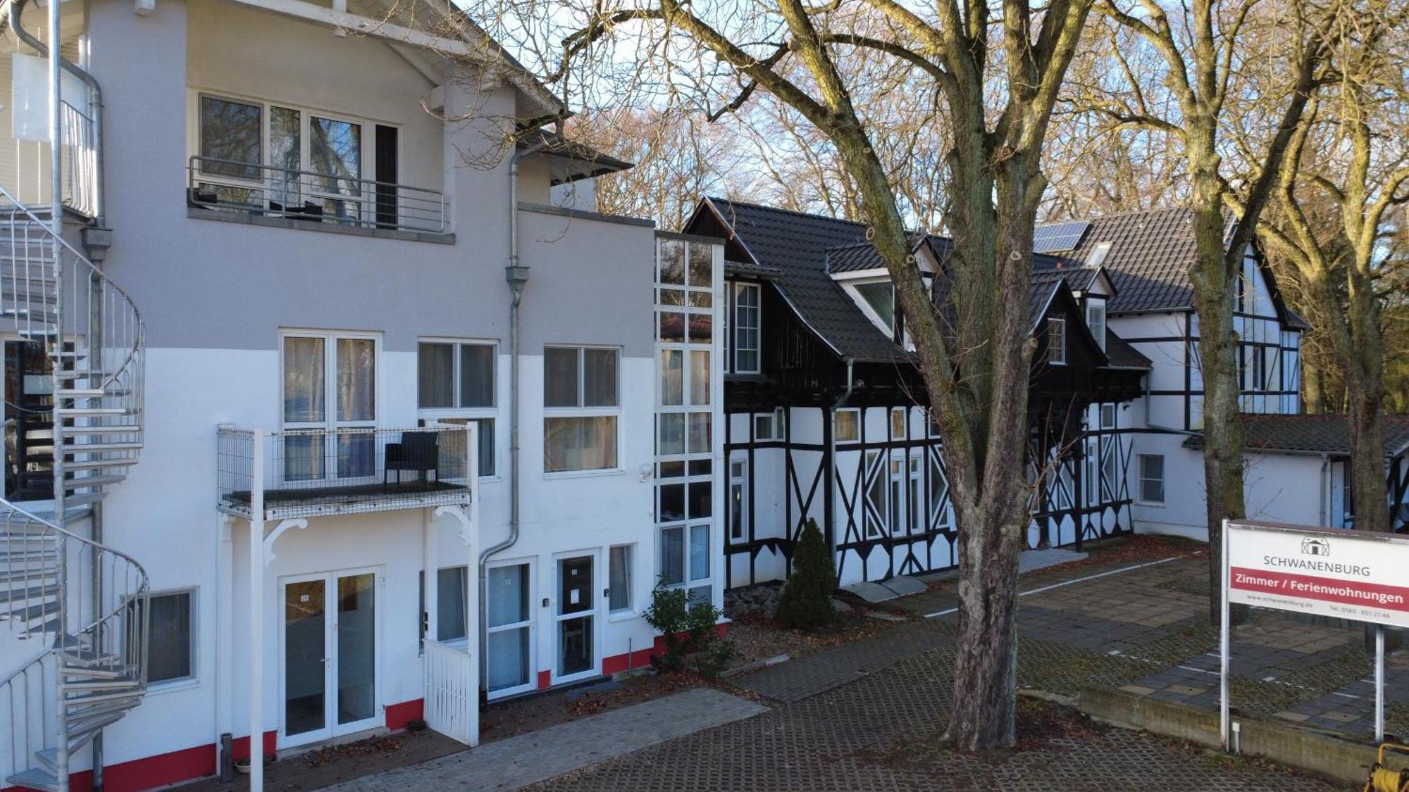 Schwanenburg Apartments Kolonie Rontgental エクステリア 写真